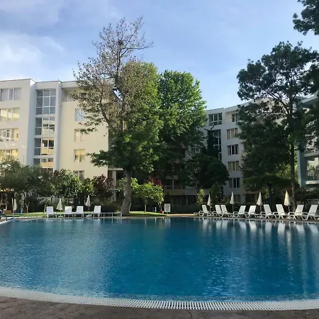 Yassen Nadezhda Appartement *