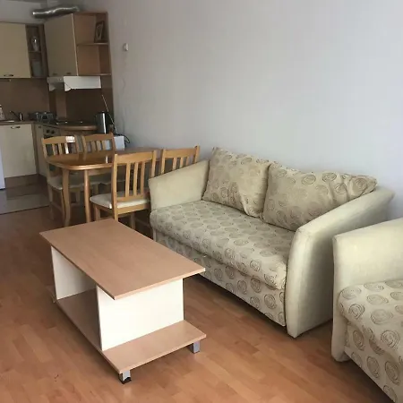 Yassen Nadezhda Appartement
